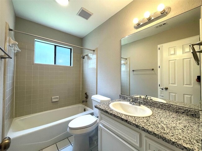 Building Photo - 1008 Cresswell Dr