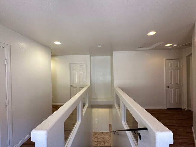Building Photo - WOODBRIDGE AT PINNACLE PEAKS