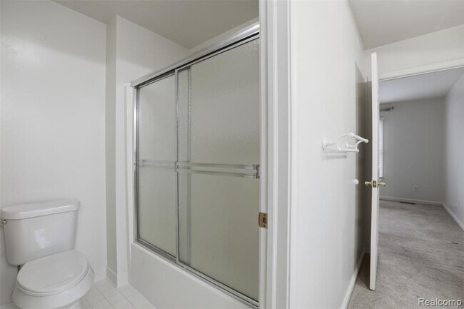 Building Photo - 3932 Fieldview Rd