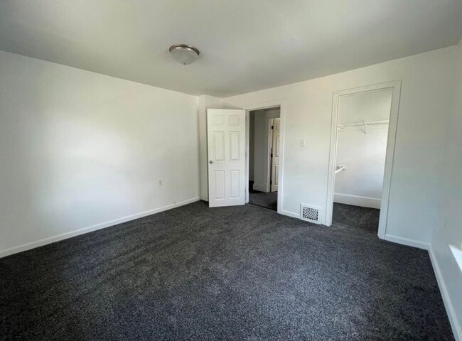 Building Photo - 420 Haney Ave