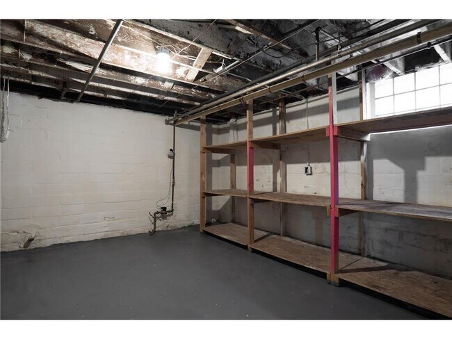 Building Photo - 3822 Fremont Ave N