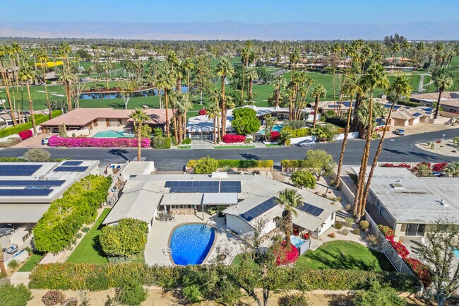 Building Photo - 70801 Fairway Dr