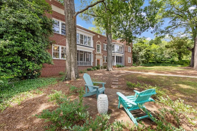 Building Photo - 500 Queens Rd