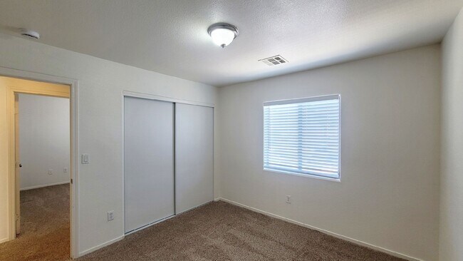 Building Photo - 4262 S Sugar Dr
