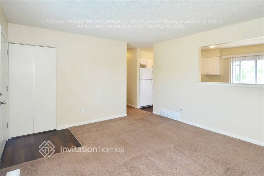 Building Photo - 1530 S Salida Way