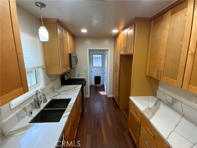 Building Photo - 745 W E St