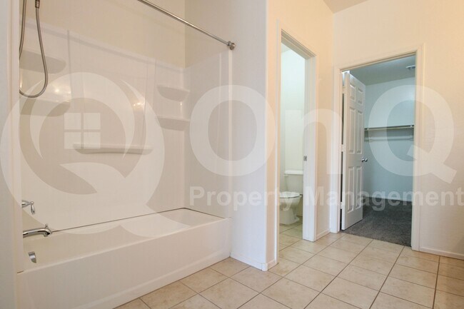 Building Photo - 15835 W Banff Ln