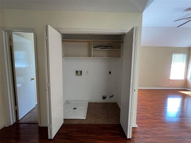Building Photo - 8411 Tamayo Dr