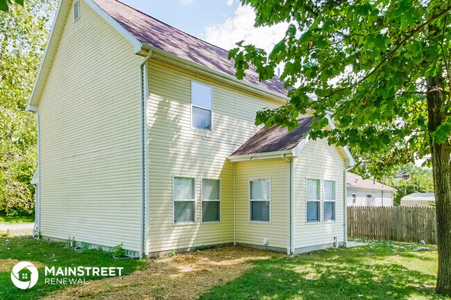 Building Photo - 3663 Central Ave