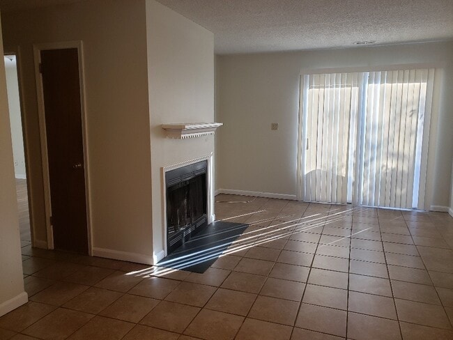 Building Photo - 316 Kentucky Dr