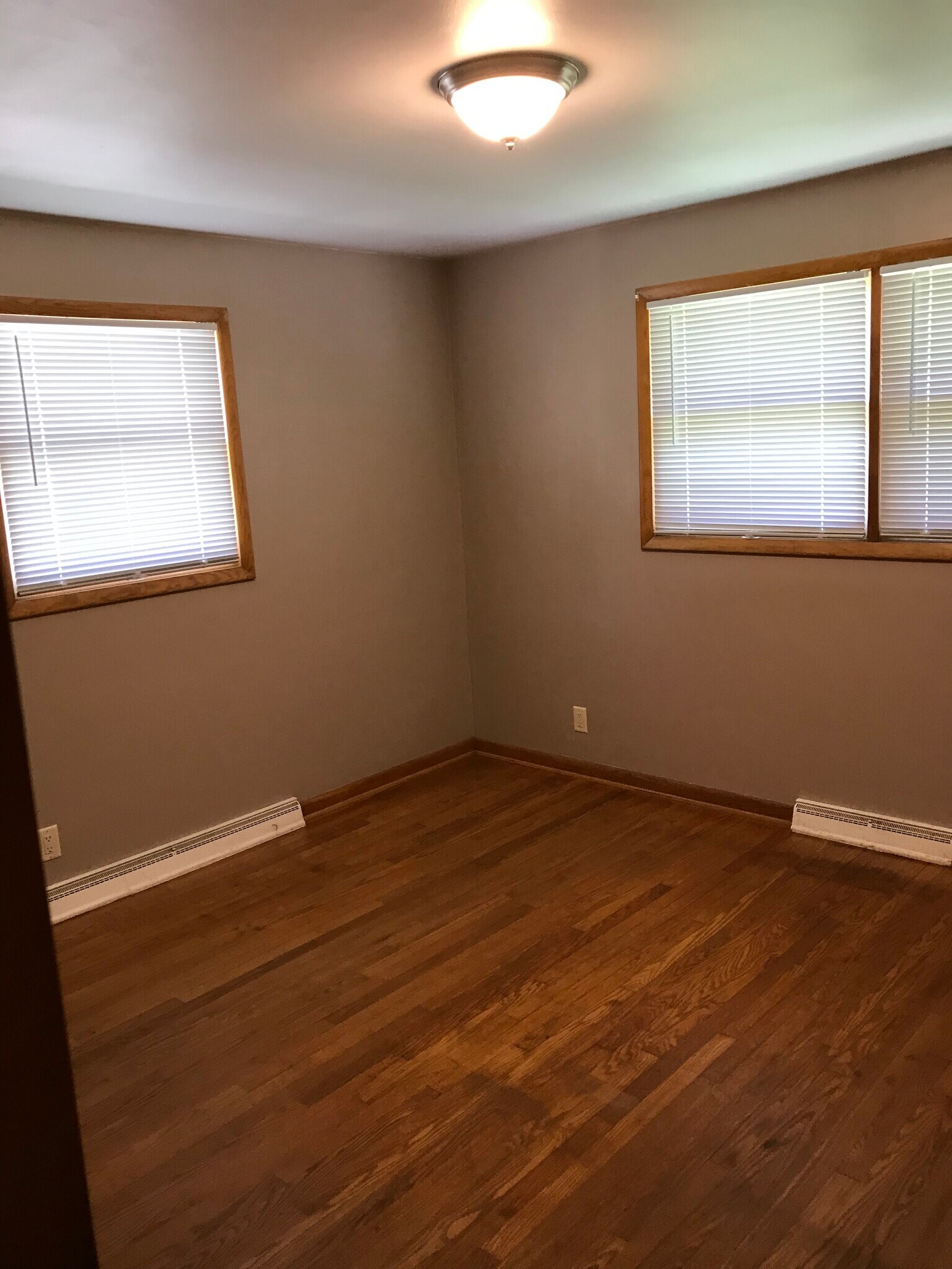 Building Photo - 1117 S 7th St