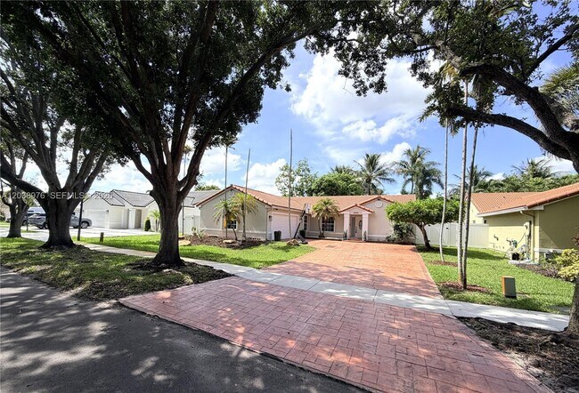 Building Photo - 13040 SW 20th St