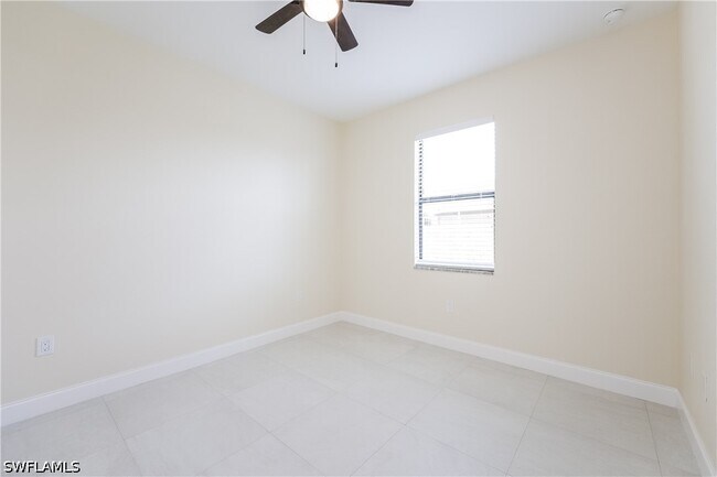 Building Photo - 1125 Capp Ave