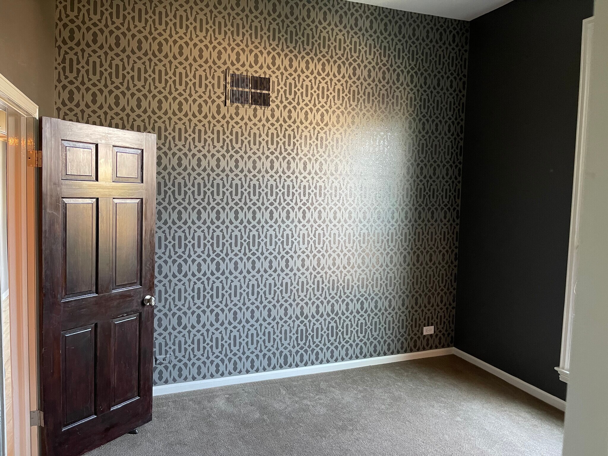 Building Photo - 1203 Washington Ave #202