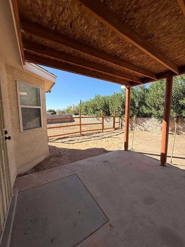 Building Photo - 4 Bedroom Home in Sonoma Ranch