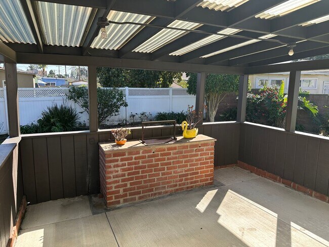 Building Photo - CULVER CITY STUNNING REMODEL 3 BDRM 1 BA. HOUSE FOR LEASE!