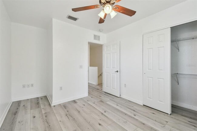 Building Photo - 587 Shady Grove Dr