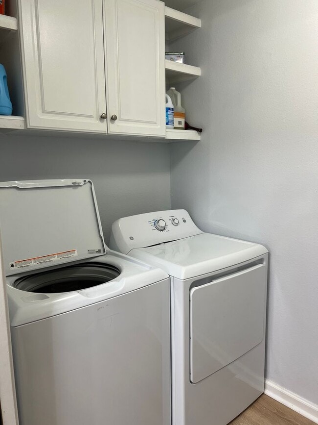 Building Photo - Beautifully Updated 3-Bedroom in Bridgepointe