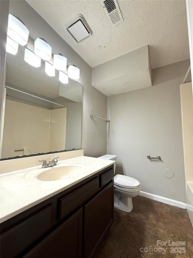 Building Photo - 621 Lex Dr