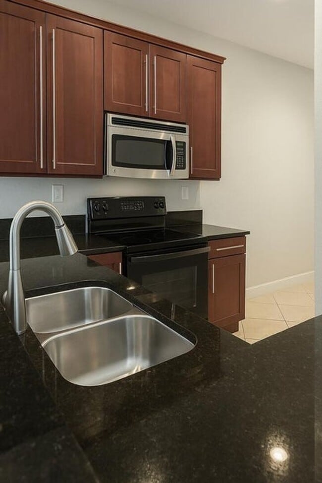 Building Photo - 2500 NE 9th Street, Pompano Beach, FL 33062