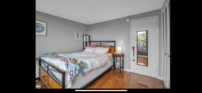 Building Photo - 849 Delaware Ave