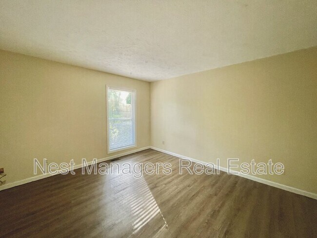 Building Photo - 5842 Aftonshire Dr