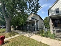 Building Photo - 58 E 100th St