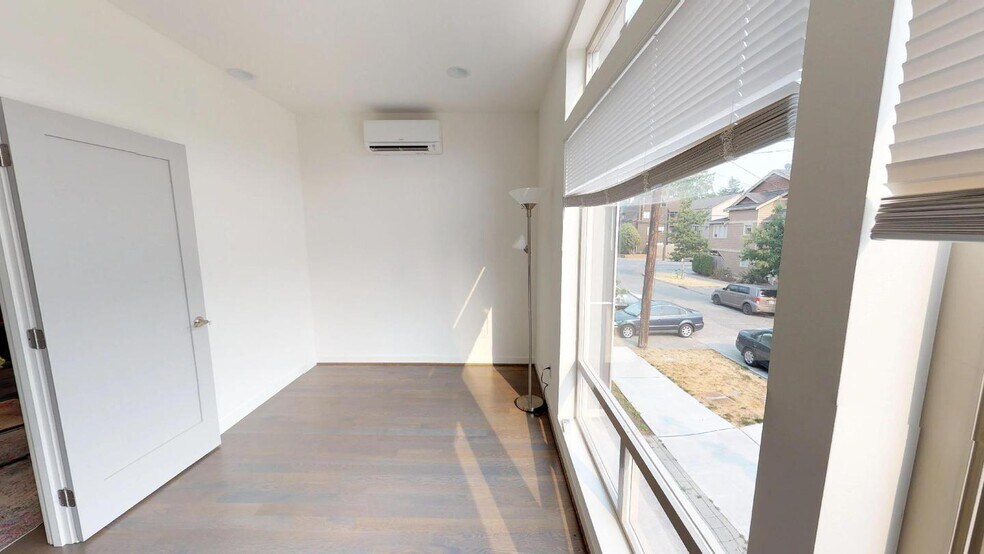 Primary Photo - 2008 NW 59th St