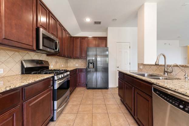 Building Photo - 1049 Regency Ln