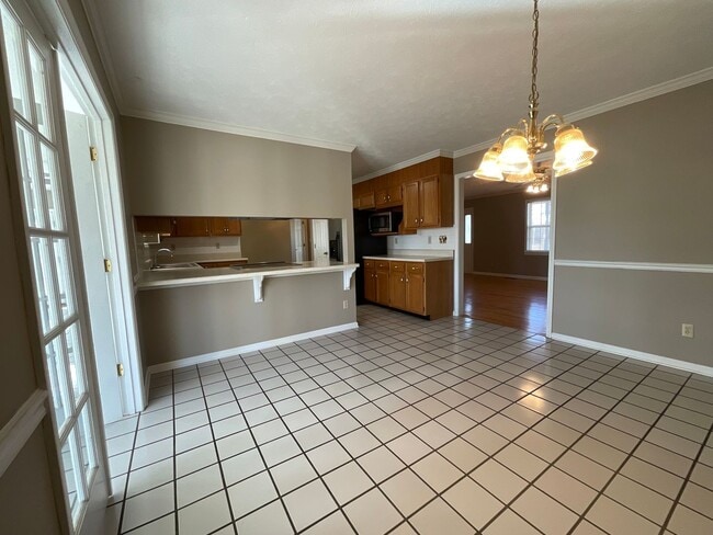 Building Photo - Greenback 37742 - 3 bedroom, 3.5 bath home with bonus room/possible 4th bedroom - Call Terri Kerr...