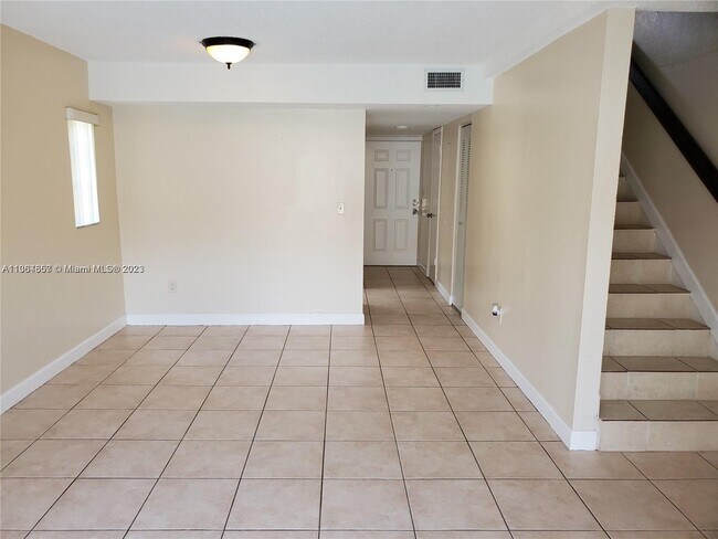 Building Photo - 8650 SW 109th Ave