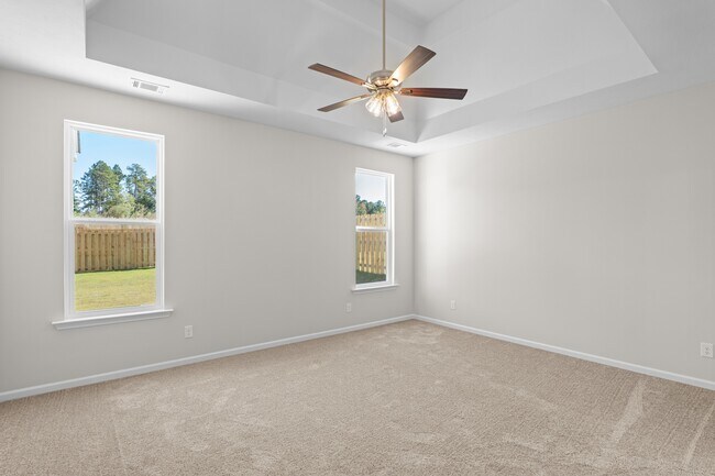 Building Photo - 8132-8132 Snelling Dr