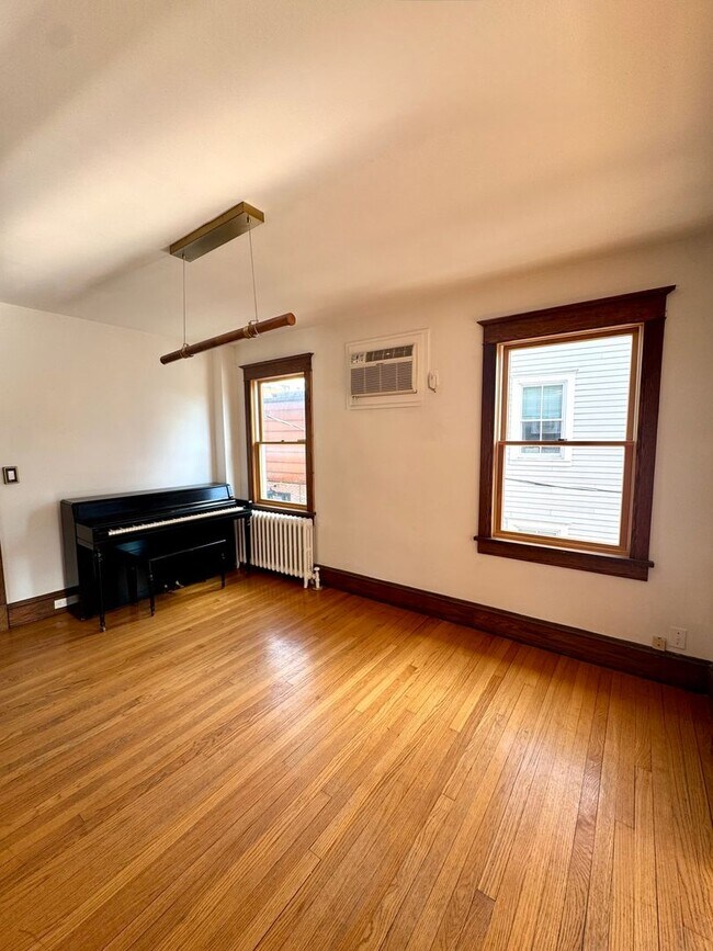 Building Photo - 3 Memorial Ave LLC.