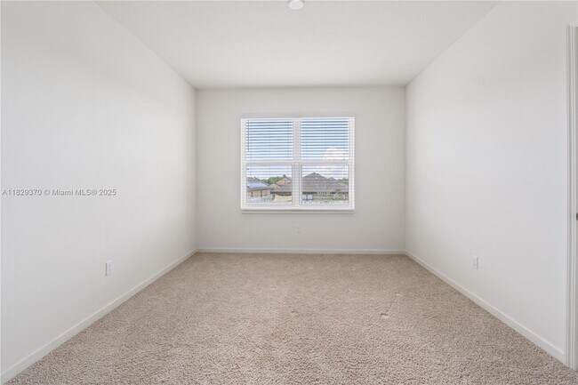 Building Photo - 5305 Fantasy Dr