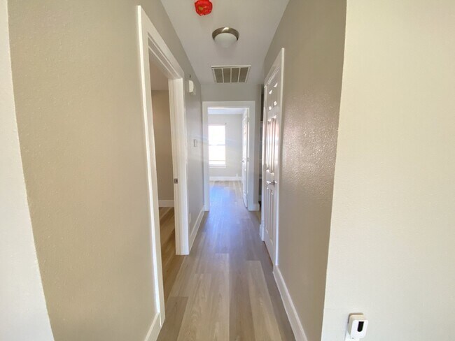 Building Photo - Charming 4-bedroom, 2-bathroom home in Fort Worth, TX!