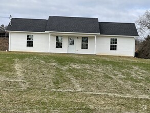 Building Photo - 497 Coile Rd