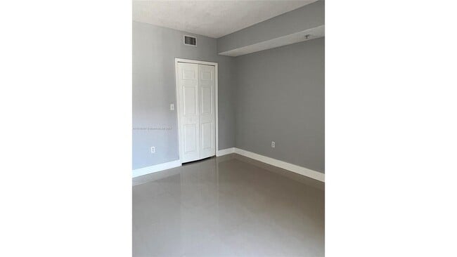 Building Photo - 3410 Coral Wy