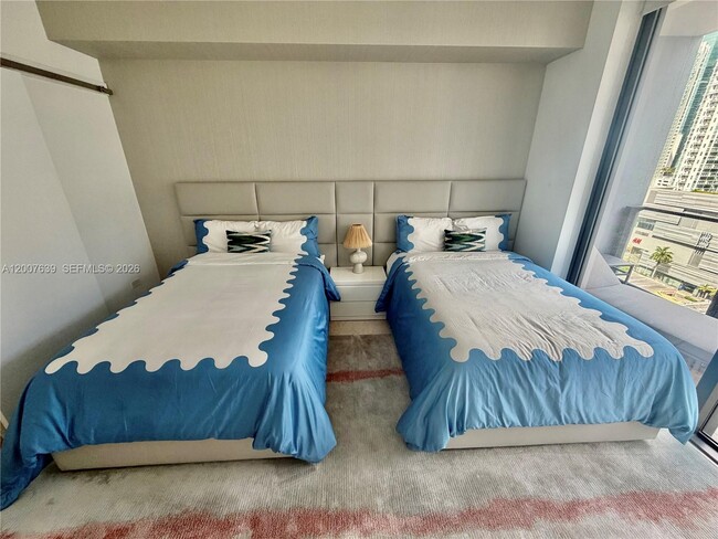 Building Photo - 88 SW 7th St