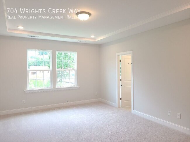 Building Photo - 704 Wrights Creek Way