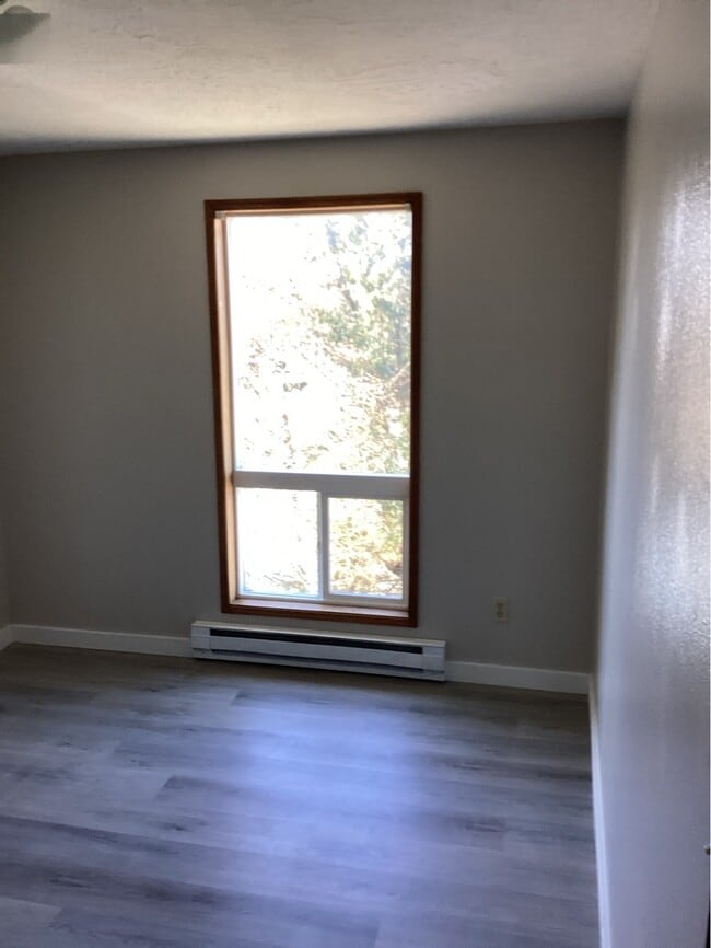 Building Photo - 1112 SW Hurbert St