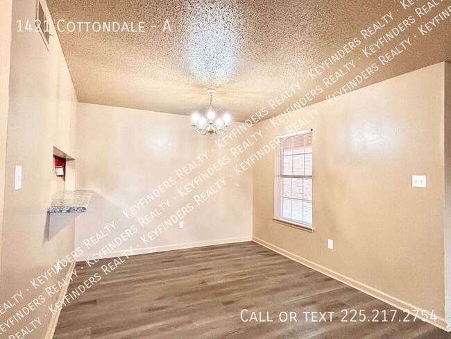Building Photo - 1421 Cottondale-A