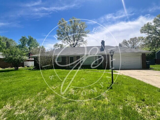 Building Photo - "Charming 4-Bedroom Washington Local Gem w...