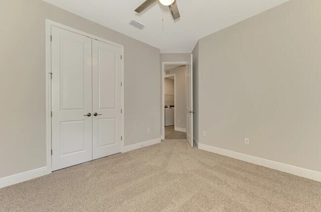 Building Photo - 5664 Blue Reef Pl