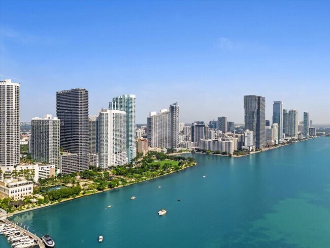 Building Photo - 488 NE 18th St