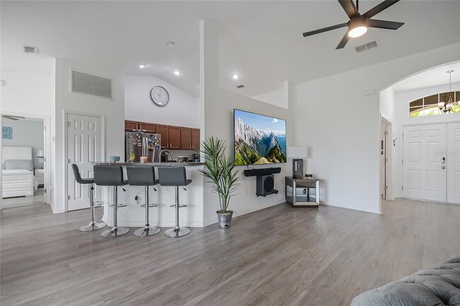 Building Photo - 520 Pheasant Dr