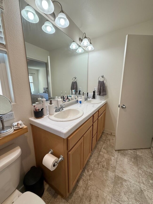 Building Photo - Templeton Ranch 3 Bedroom 2 Bathroom Single Family Home Available 3/15/26