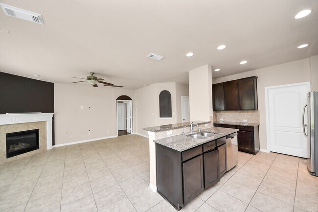 Building Photo - 7214 Baitland Dr