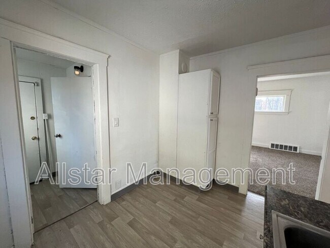 Building Photo - 3467 E 125th St