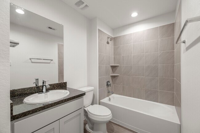 Building Photo - 5402 Auburn Gardens Ct