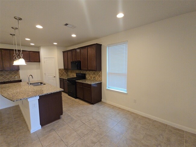 Building Photo - 5206 Gerent Ln